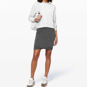 🐬 Lululemon Boulevard Bliss Heathered Gray Women's Skirt